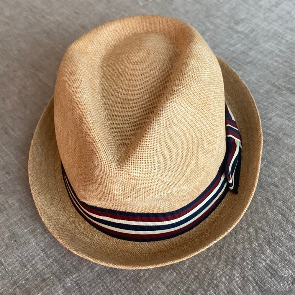 Milani Designed in Italy. Tags. FD-161. 100% polyester. S/M. Made in China.